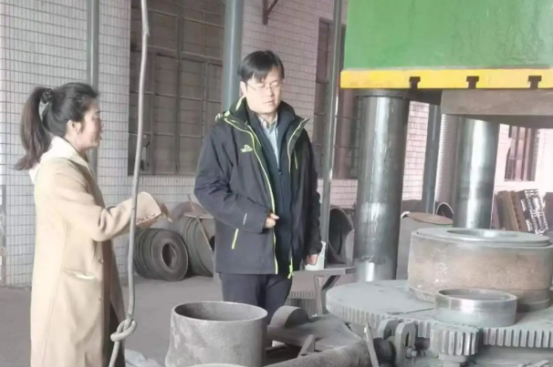 陈沈萍：砂轮砥砺创新局，匠心磨砺潮头立