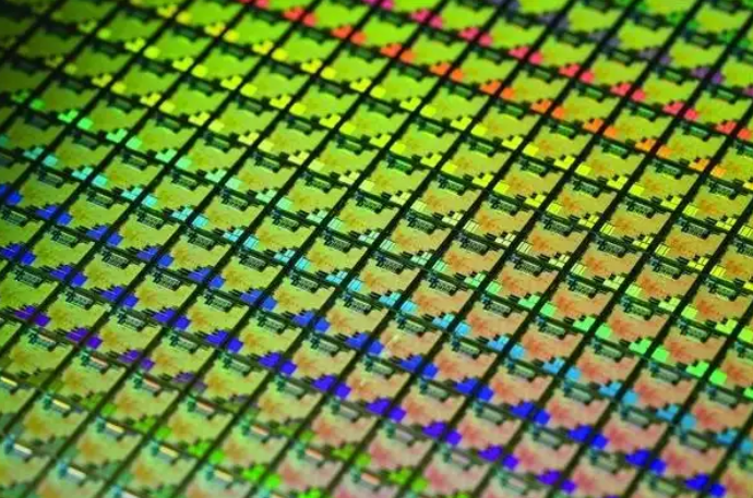日本研发出全球最大尺寸金刚石基板：计划2026年实现产品化